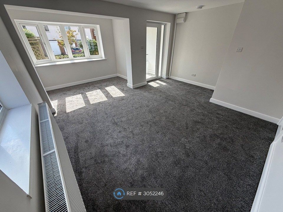 Property photo 3 of 23