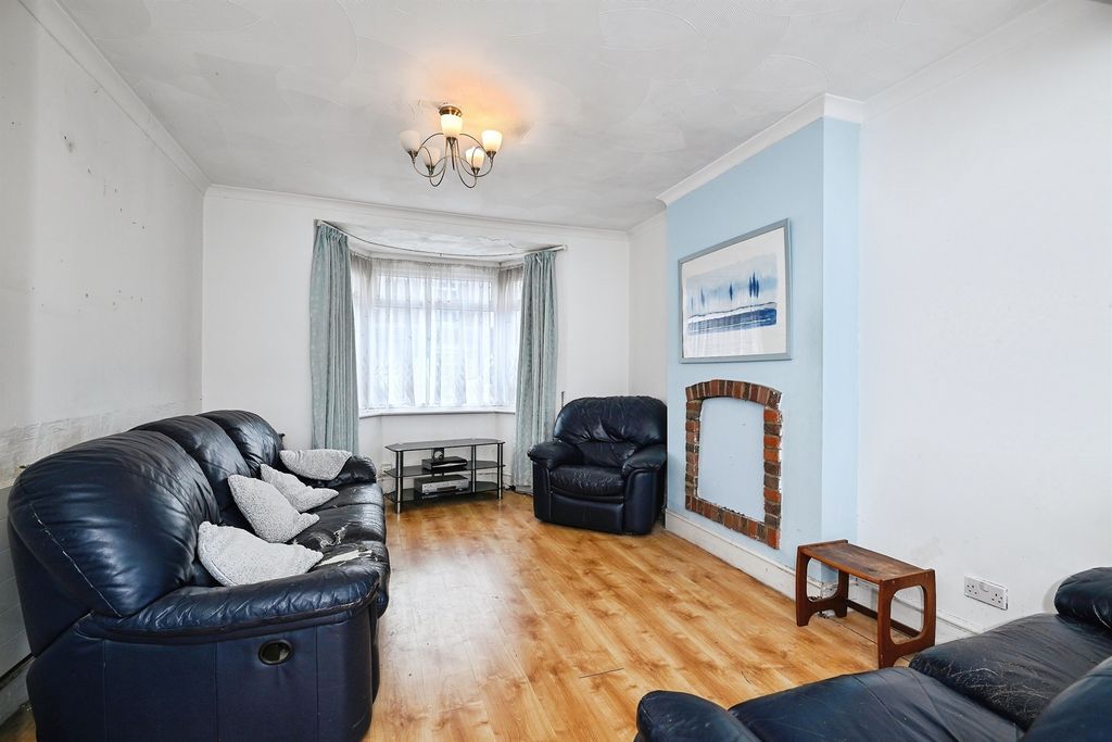 Property photo 2 of 15