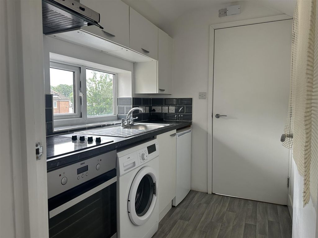 Property photo 1 of 12 Img_6160.Jpg