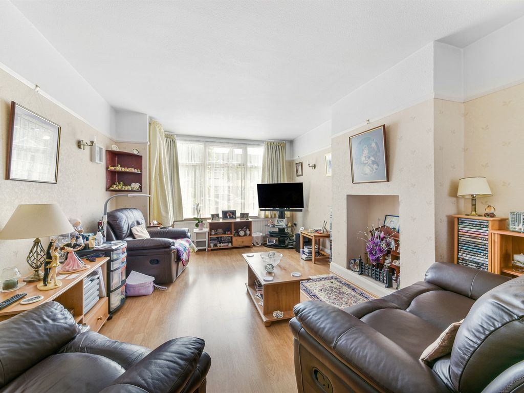 Property photo 3 of 20