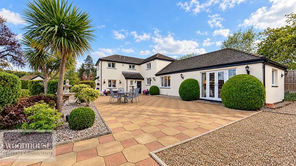 Property photo 1 of 39