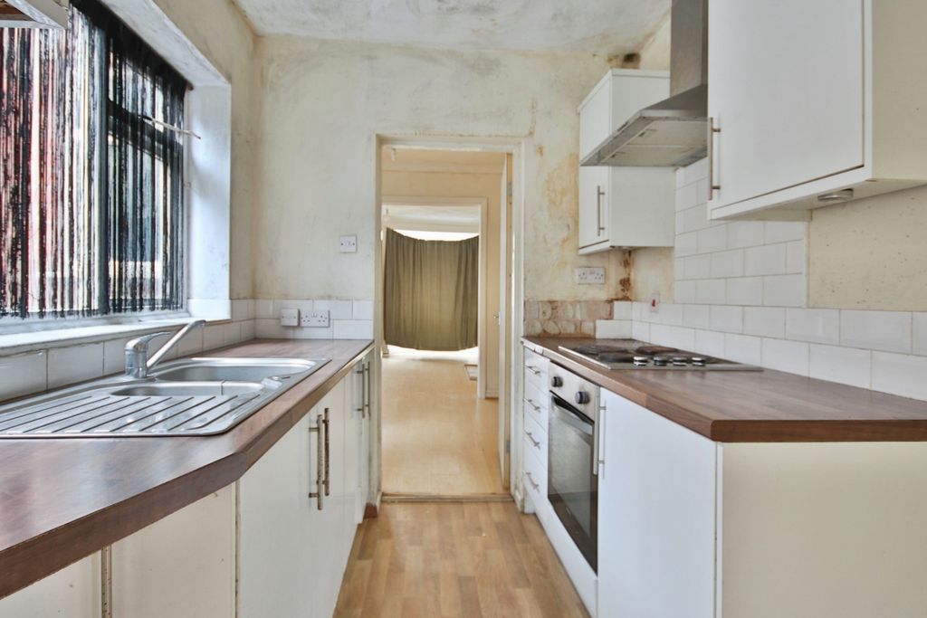 Property photo 2 of 9 4168514