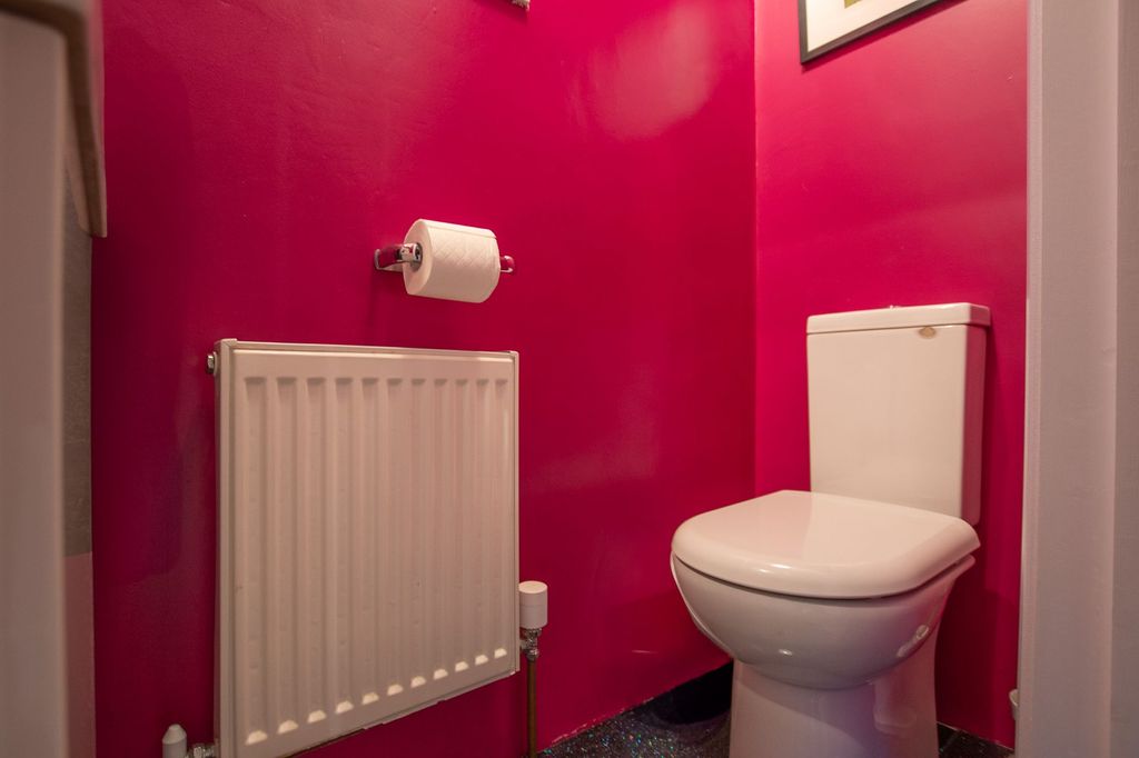 Additional image 21 of 3 bed semi-detached house for saleByrefield Road, Guildford GU2
