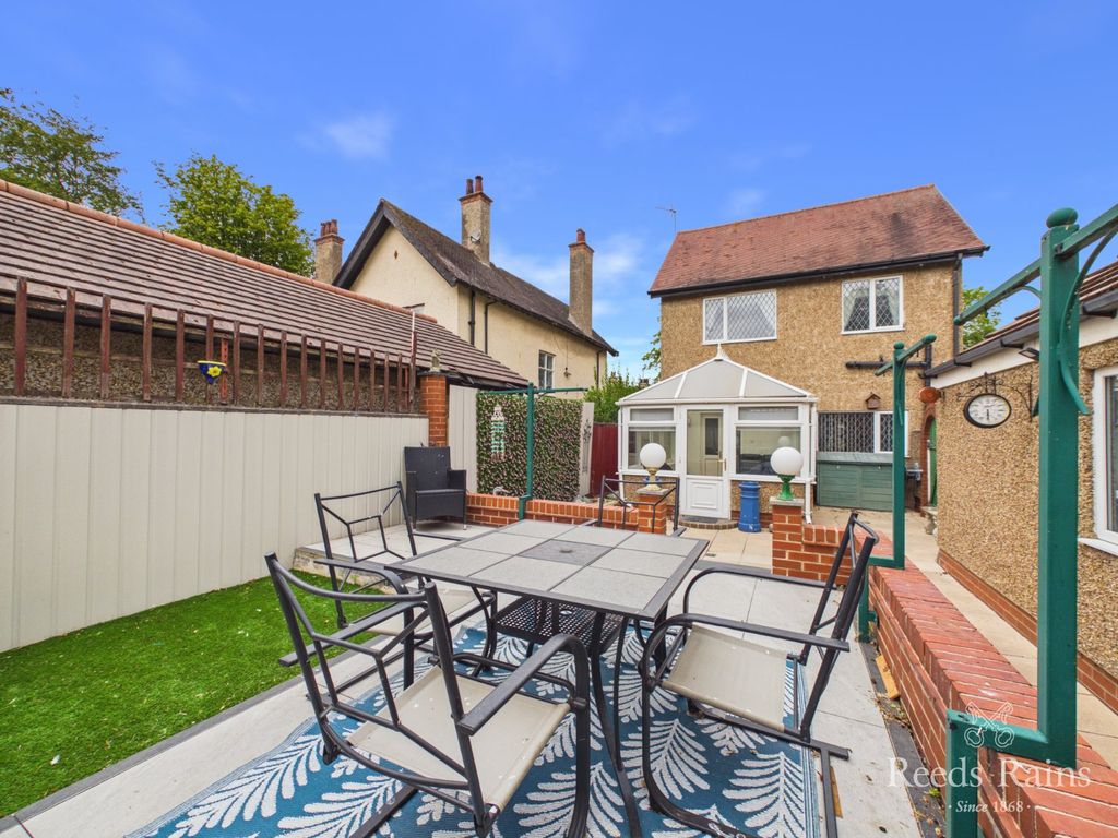 Property photo 3 of 31 Rear Garden