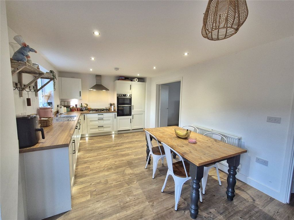 Property photo 3 of 14 Picture No. 04