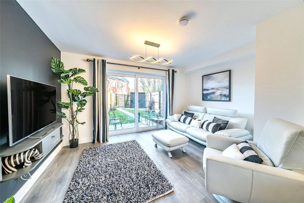 Property photo 2 of 17 Picture No. 43