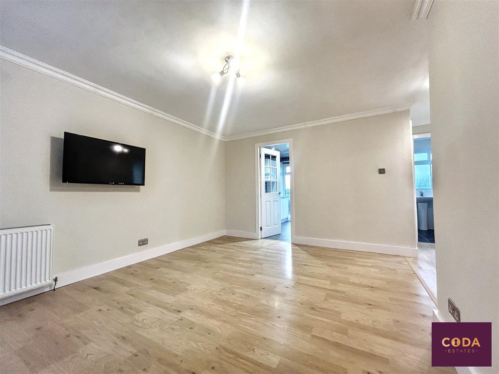 Property photo 2 of 14 Img_1125.Jpg