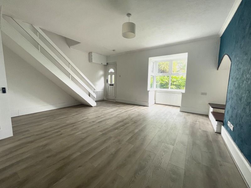 Property photo 3 of 17 20260826-Interior-17-Ohim1Fonx1L9Imxs