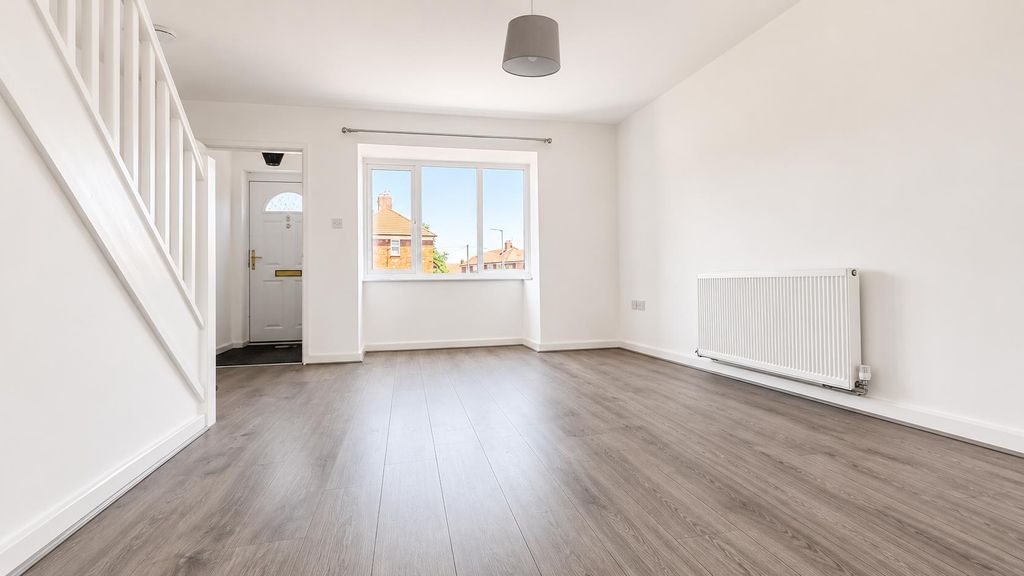 Property photo 3 of 13 34A8Cda0-2845-4Fdd-9Bea-A7F0Fb8Baf7A.Png