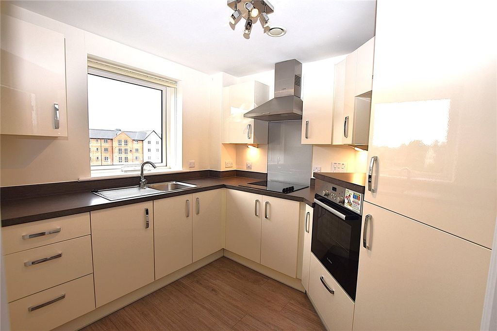 Property photo 3 of 6 Picture No. 07