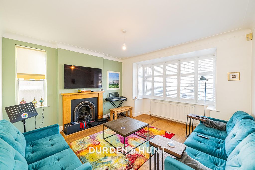 Property photo 2 of 27 Hillside-17.Jpg