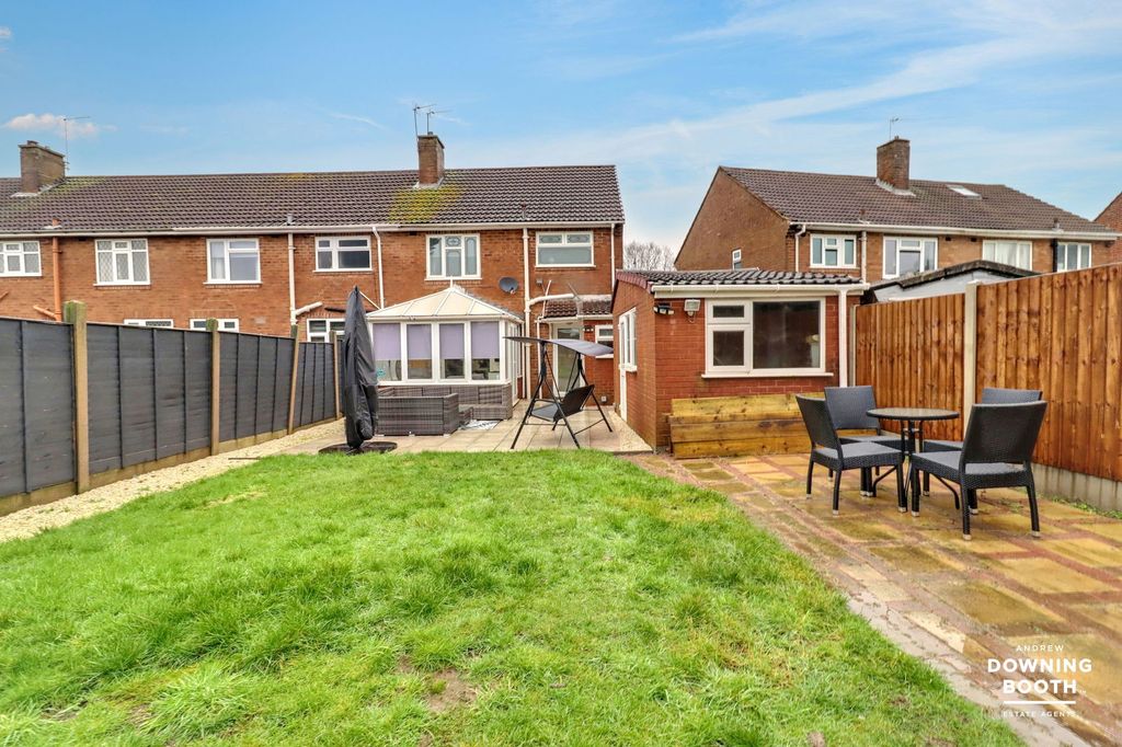 Property photo 3 of 28