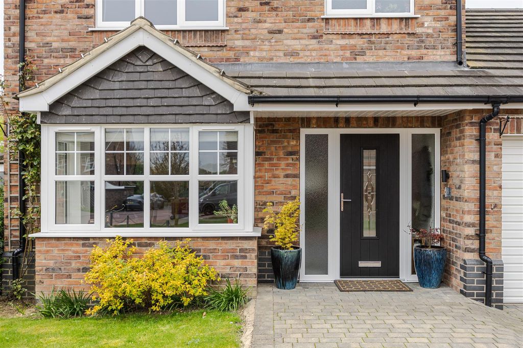 Property photo 2 of 23 Outside