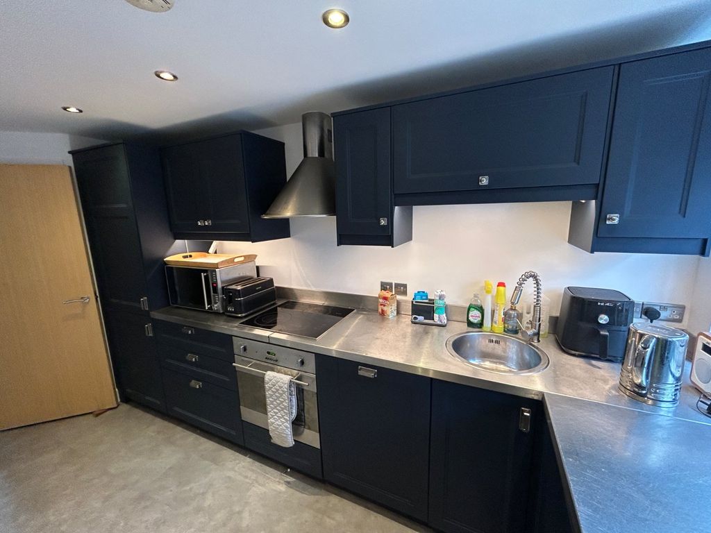 Property photo 3 of 11 Picture No. 06