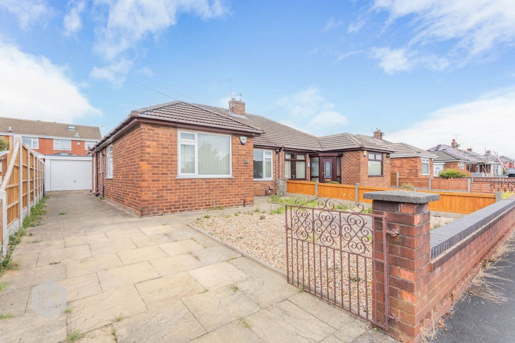 Property photo 1 of 27