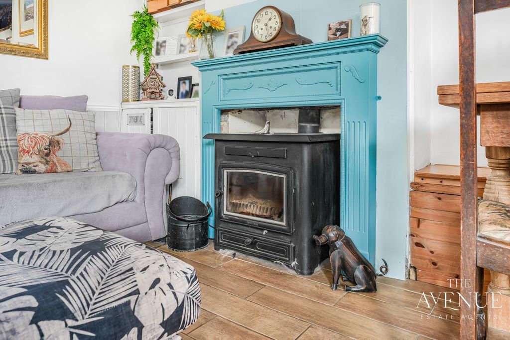 Property photo 3 of 20 5006683