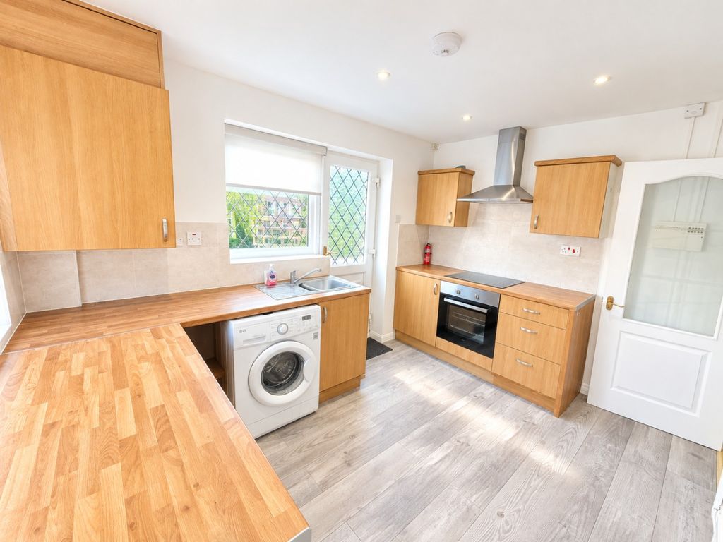 Property photo 2 of 7 4273414