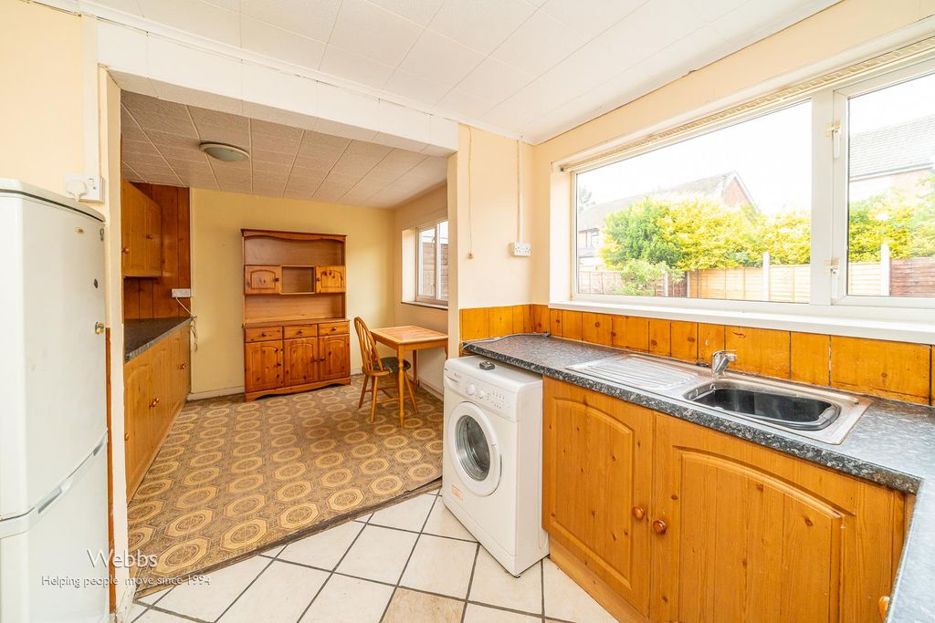 Property photo 2 of 27 New Â© Webbs Estate Agents Â© (12 Of 17).Jpg