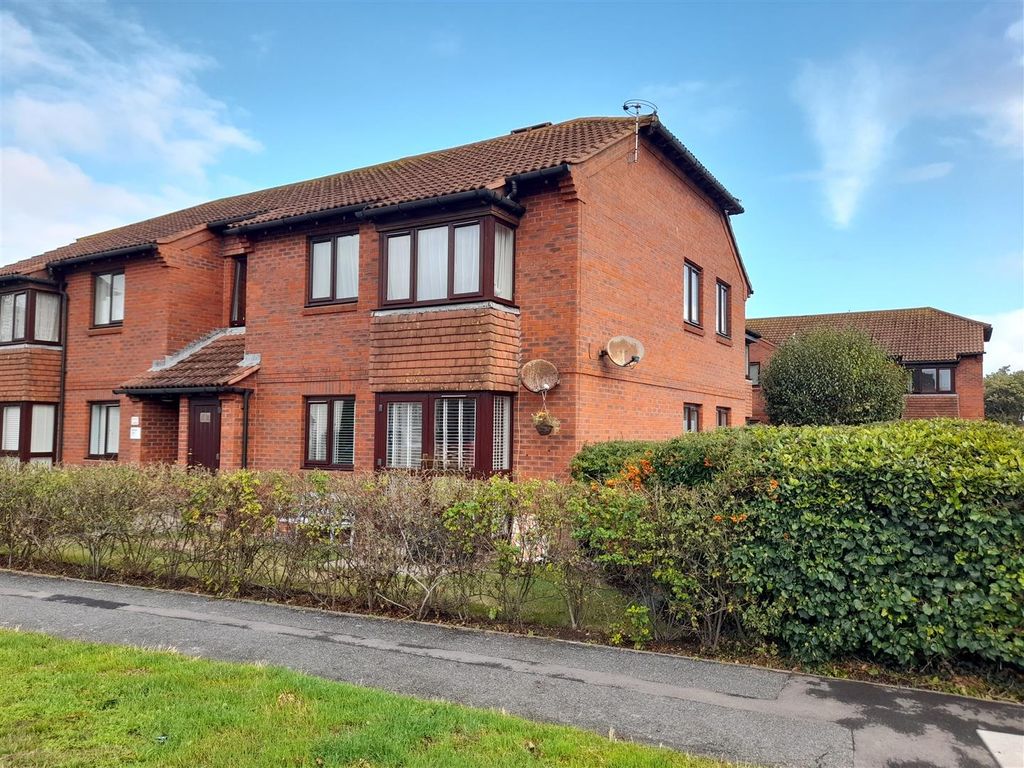 Property photo 1 of 12 Exterior 2A.Jpg