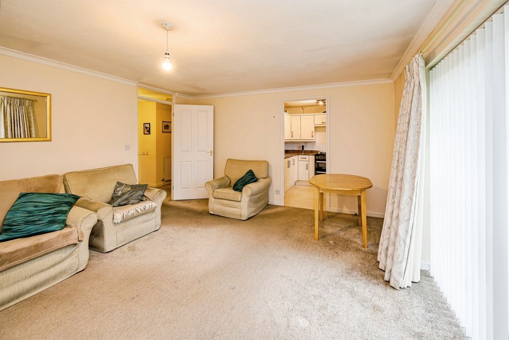 Property photo 3 of 9