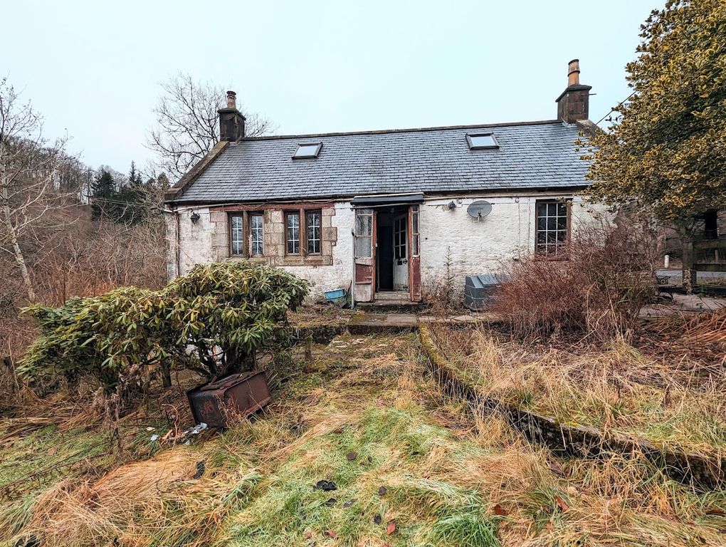 Property photo 1 of 12