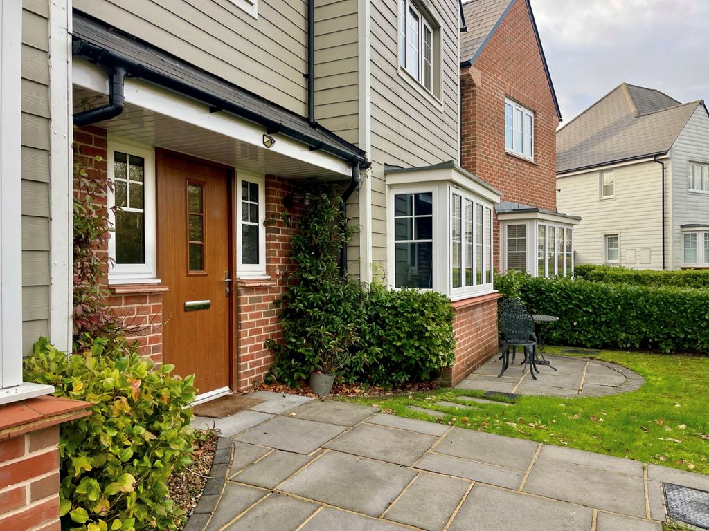 Property photo 3 of 31 Image