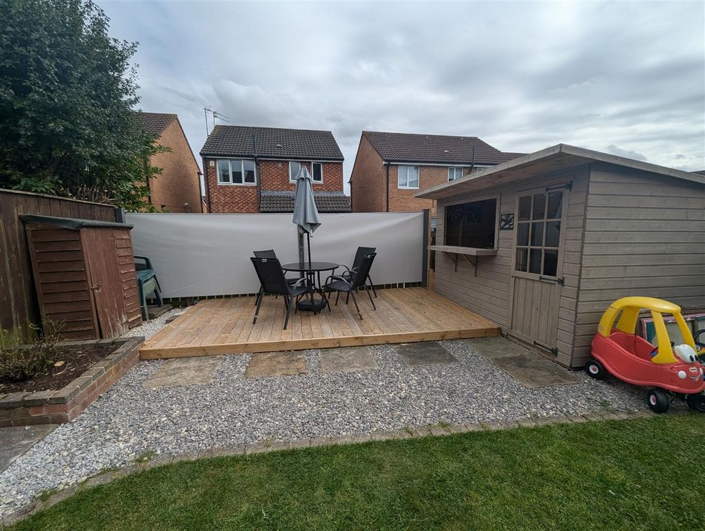 Property photo 3 of 15 Externally