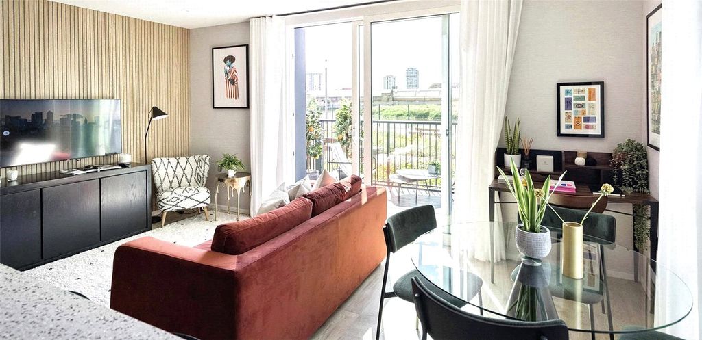 Property photo 2 of 11 Picture No. 23