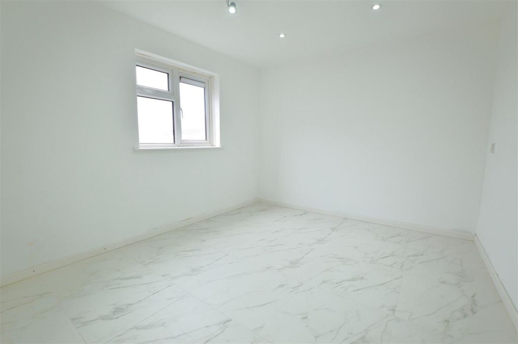 Property photo 3 of 5 Dsc_1098.Jpg