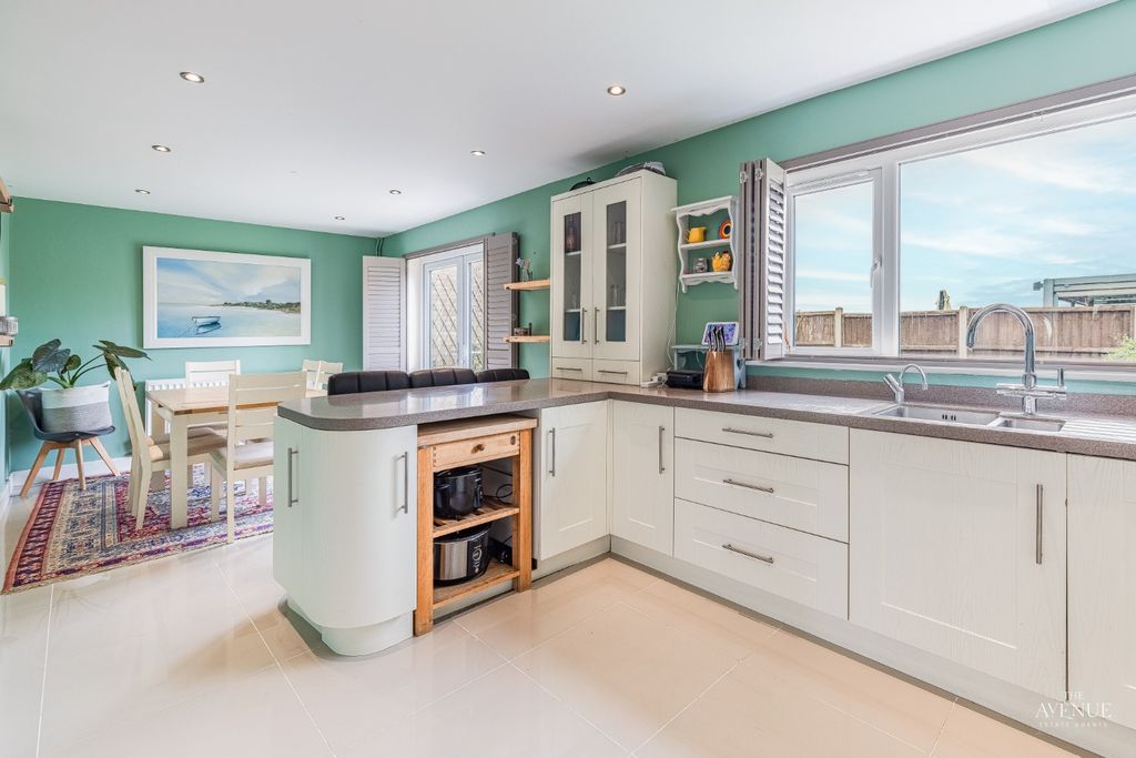 Property photo 2 of 26 5041264