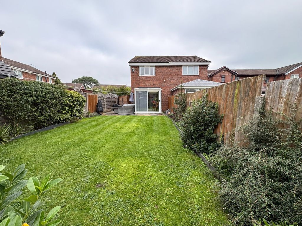 Property photo 1 of 28