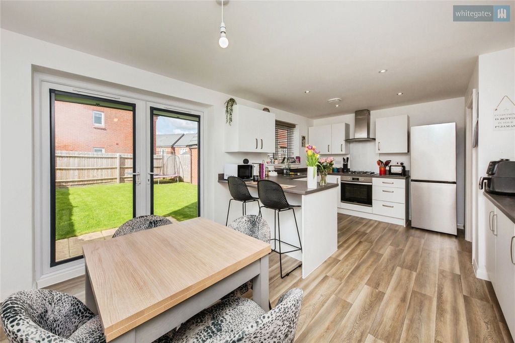 Property photo 2 of 20 Picture No. 09