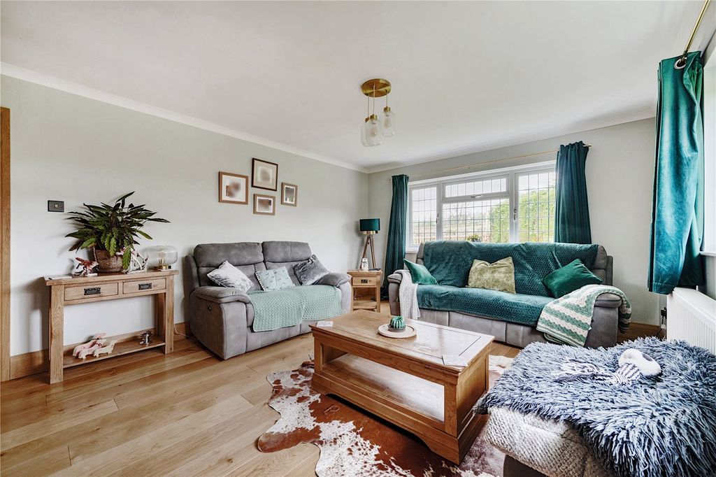 Property photo 3 of 27 Picture No. 30