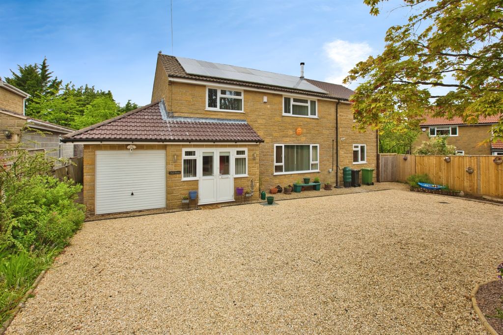 Property photo 1 of 17