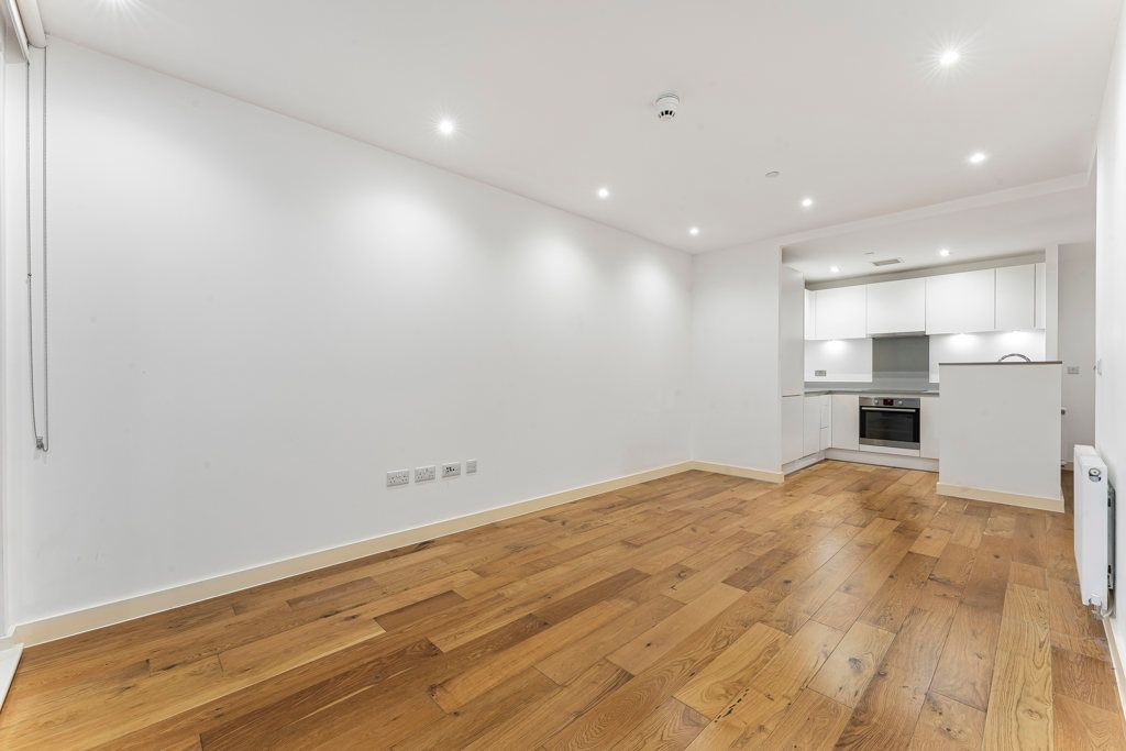 Property photo 3 of 14 Reception/ Kitchen