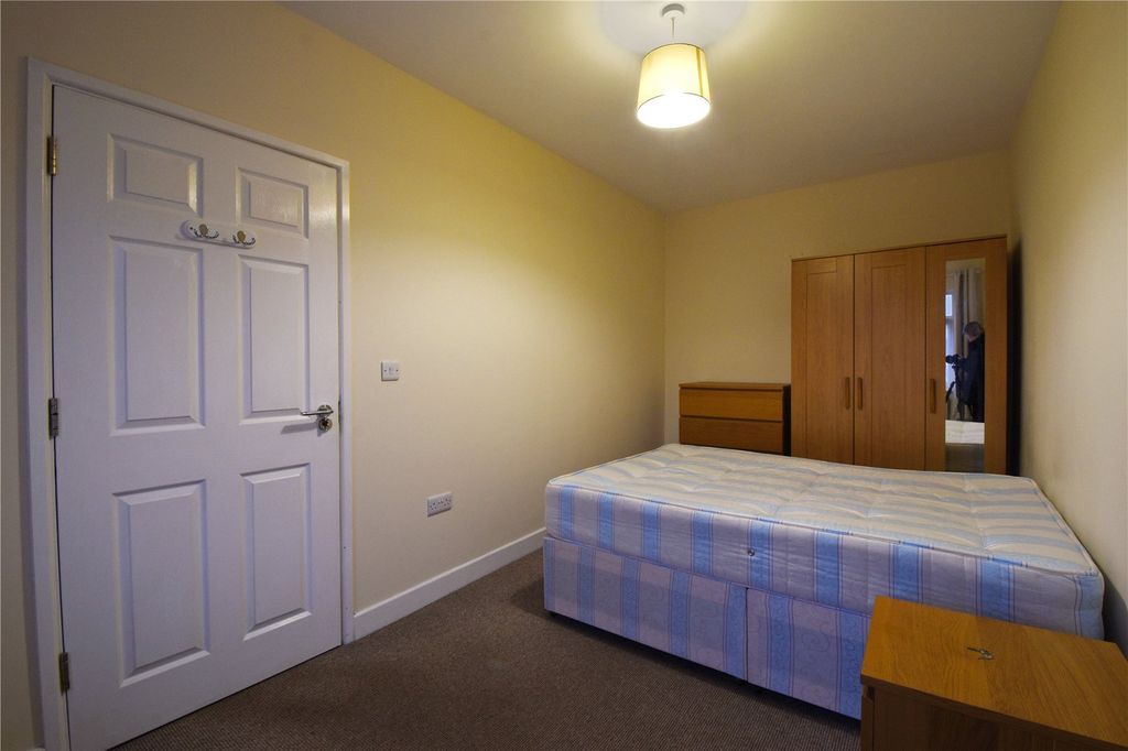 Property photo 1 of 7 Picture No. 08