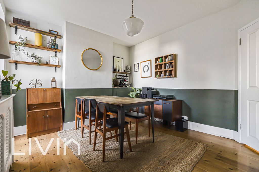 Property photo 3 of 19 025A7476