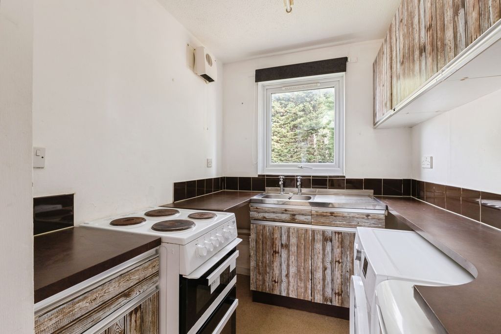 Property photo 2 of 9 Pbox-Img.Jpg