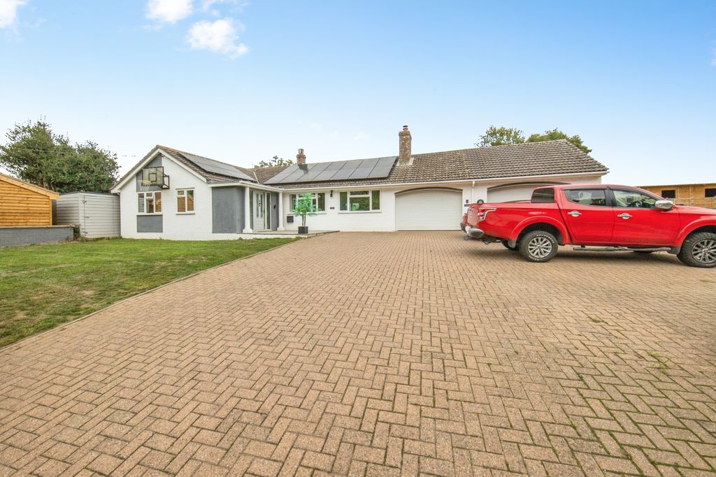 Property photo 2 of 29