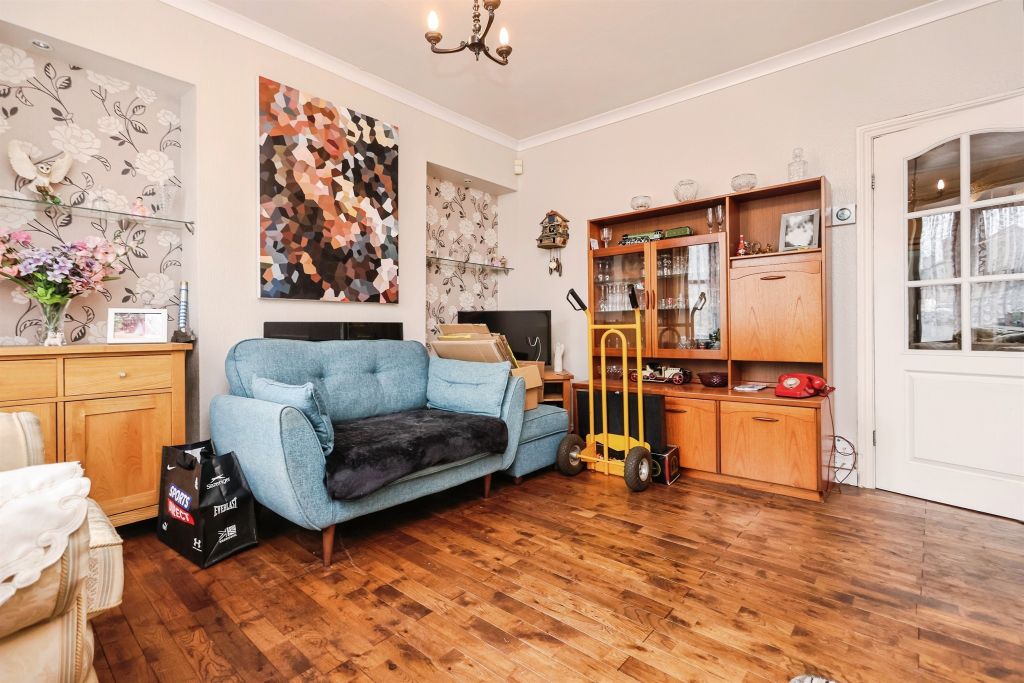 Property photo 2 of 21