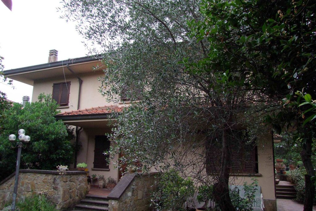 Property photo 2 of 30