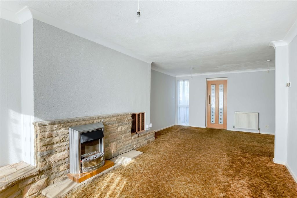 Property photo 2 of 15 The Deneway_8.Jpg