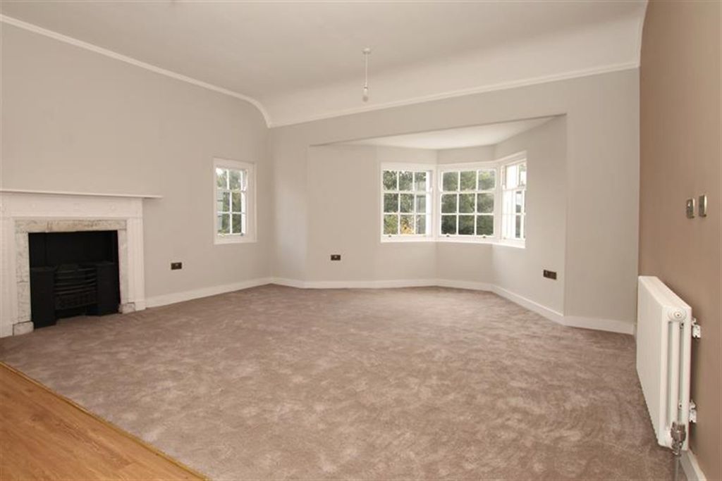 Property photo 1 of 13 (Main)