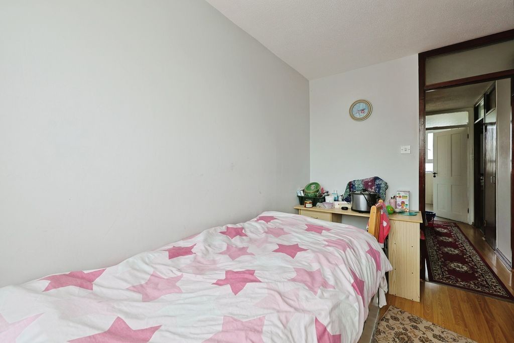 Property photo 2 of 17 Pbox-Img.Jpg