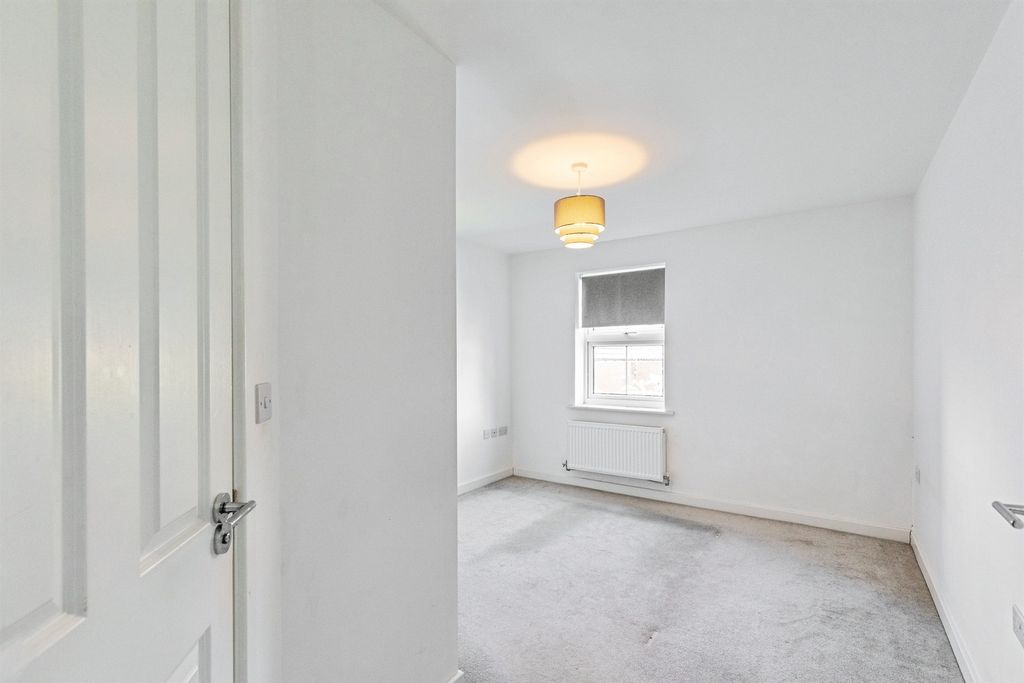 Additional image 11 of 2 bed flat for saleNina Carroll Way, Kettering NN15