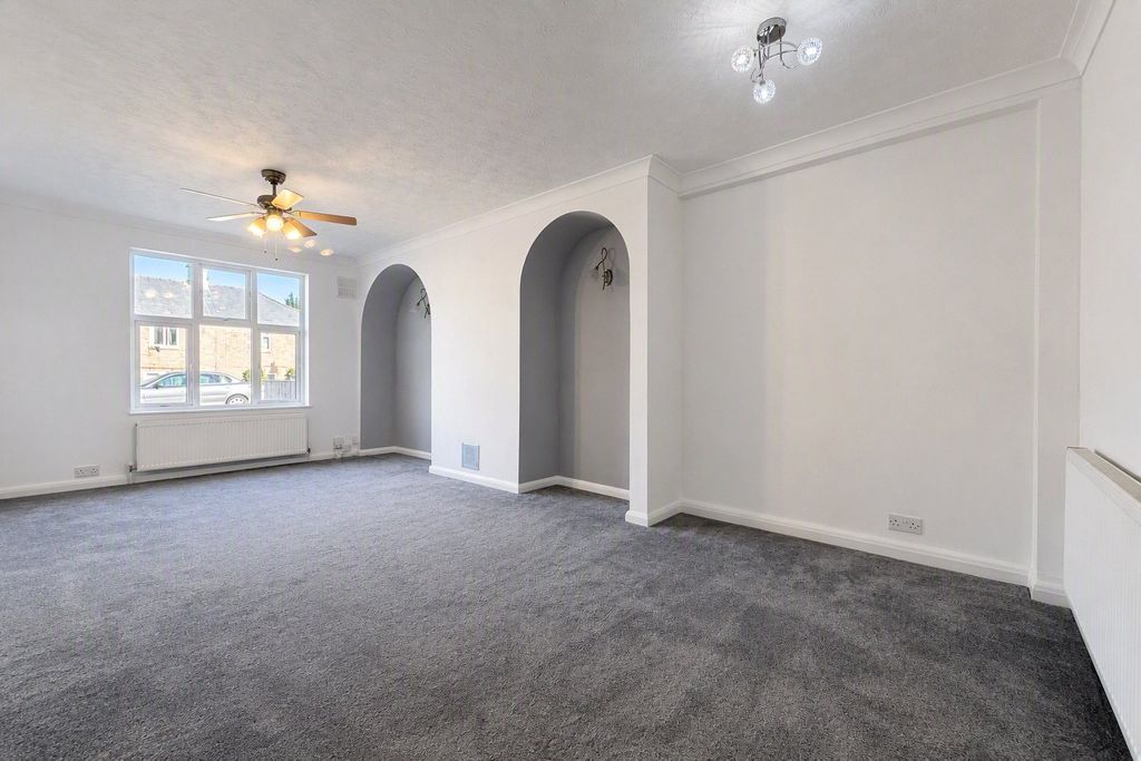 Property photo 2 of 10 Picture No. 09