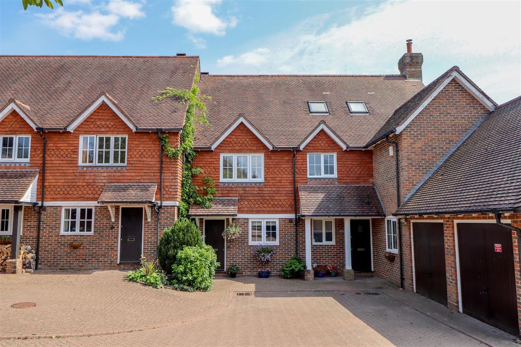 Property photo 1 of 21