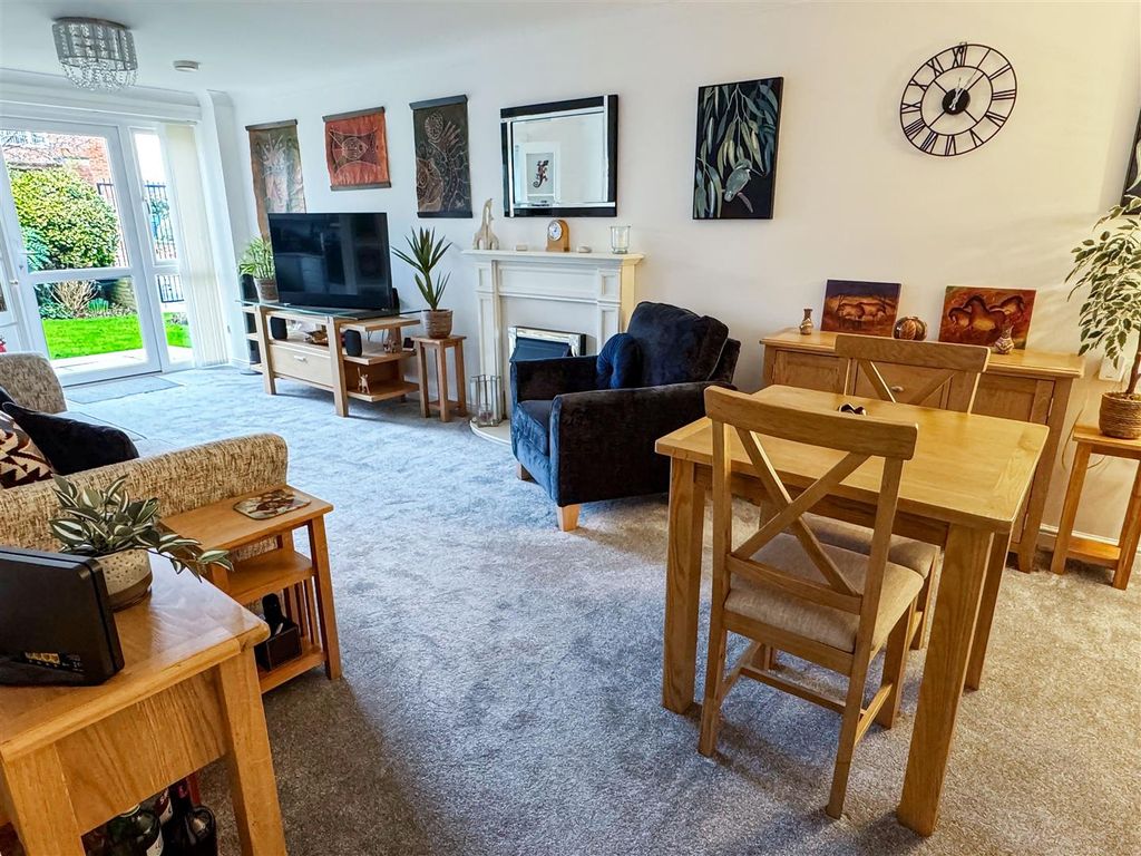 Property photo 3 of 12 Img_2244.Jpg