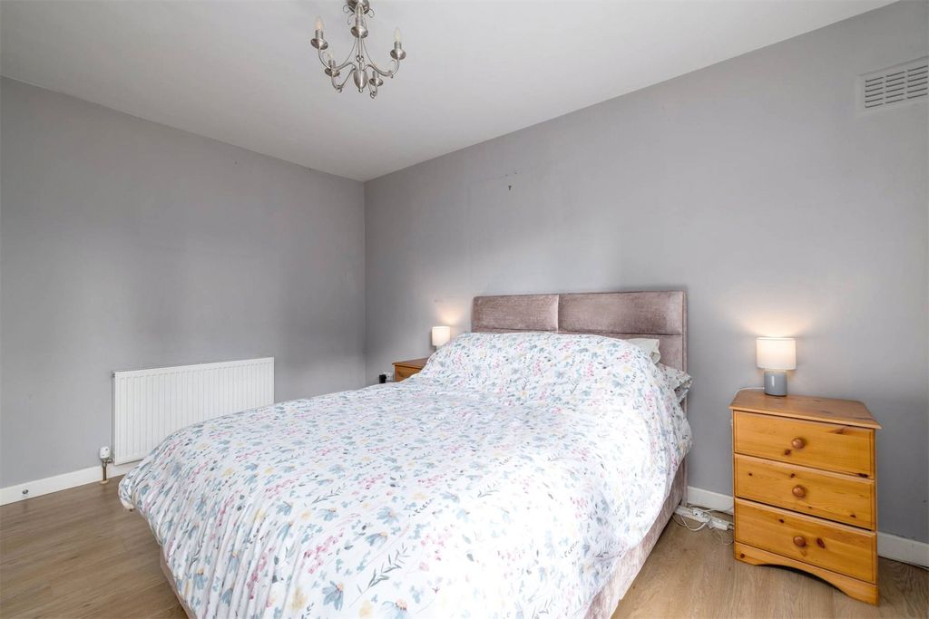 Additional image 10 of 2 bed flat for sale2/22, Pentland Drive, Comiston, Edinburgh EH10