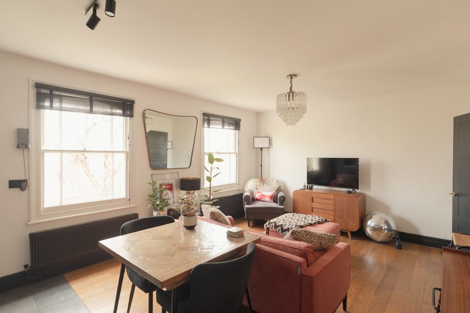 Property photo 2 of 22